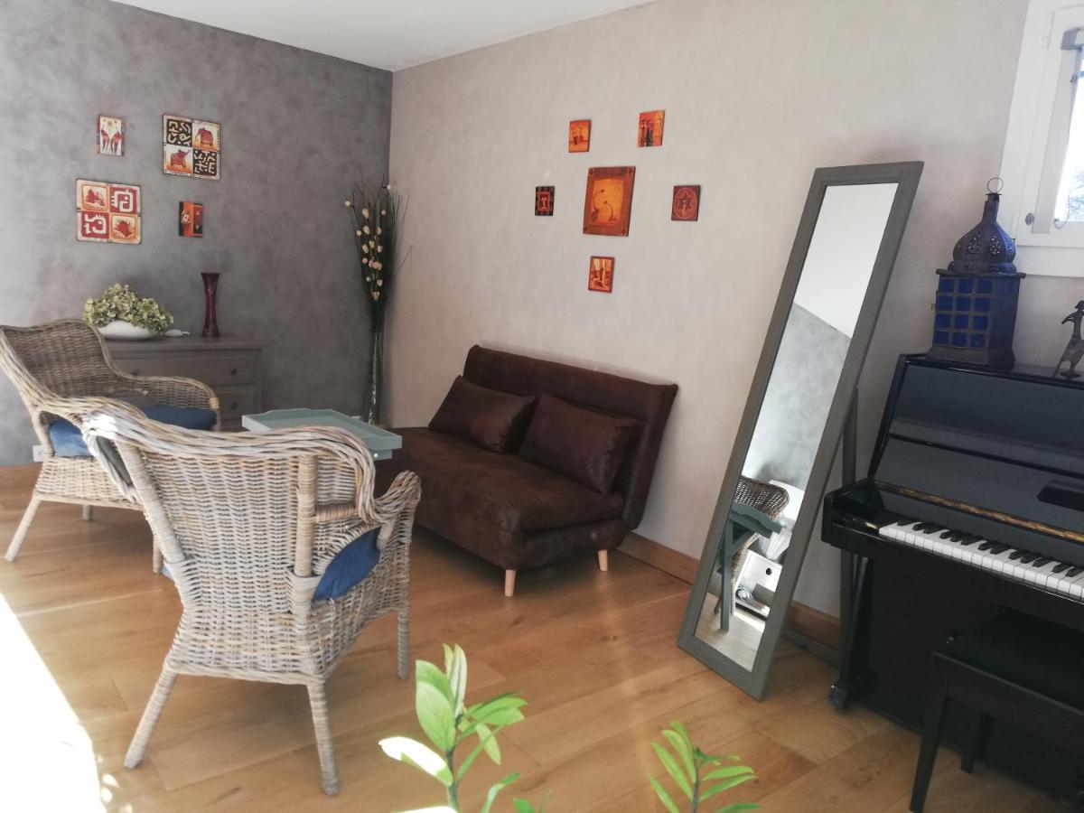Bed and Breakfast La Goutadou Cabannes Exterior foto