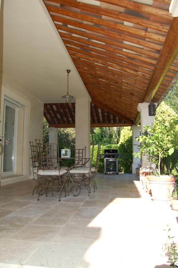 Bed and Breakfast La Goutadou Cabannes Exterior foto